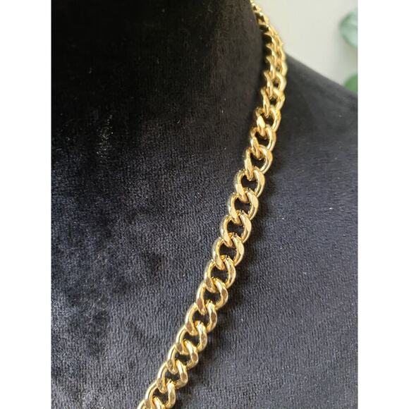 Women Gold Chain Necklace Clear Crystal Accent Lobster Clasp Elegant Minimalist - Picture 4 of 6